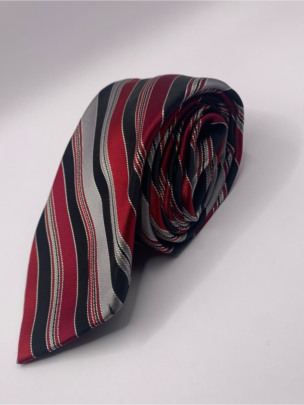 Classic Men's Red, Black & Gray Striped business interview type Tie 0134